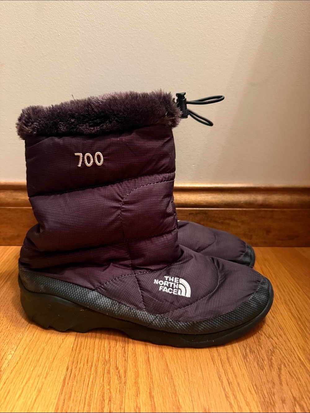 The North Face Nuptse 700 Goose Down Boots Women’s US 11